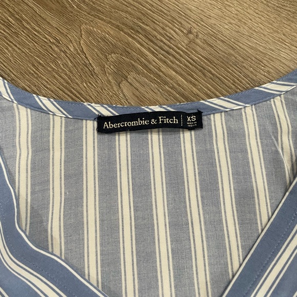 Abercrombie & Fitch blue white striped blouse - Picture 2 of 4
